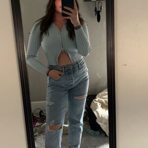 Blue sweater with double zipper